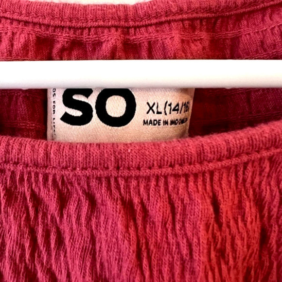 Red Top - Picture 2 of 3